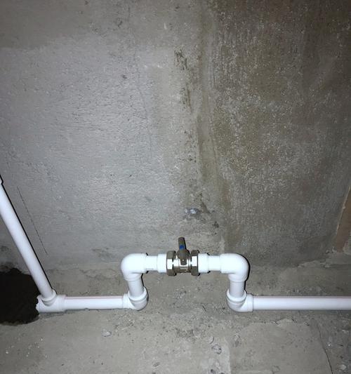 地暖暖气管破了怎么维修（地暖暖气管破裂的应急处理及维修方法）