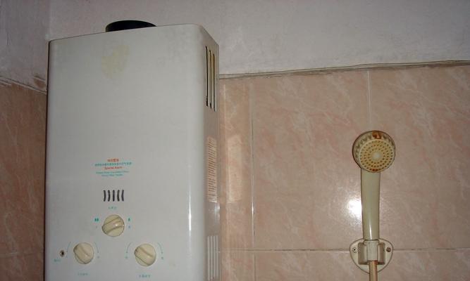 热水器通了电烧不热怎么办（解决热水器通电但不热的问题）