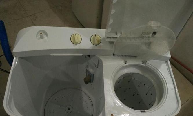 洗衣机无法甩干的原因及修理方法（解决洗衣机无法甩干的常见问题和技巧）