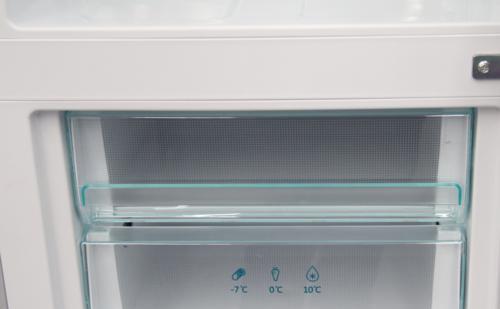 冰柜保鲜结冰的最佳处理方法（保持食物新鲜）