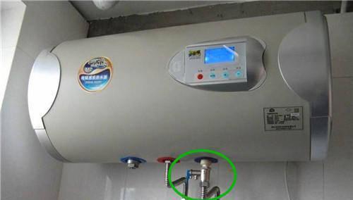 热水器箱体漏水的原因及解决方法（探究热水器箱体漏水的几大原因和如何解决）