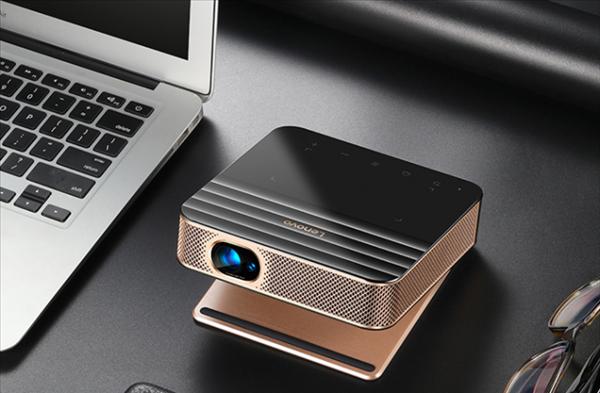 如何设置iPhone与投影仪连接并使用（简单步骤让你轻松享受大屏幕影音体验）