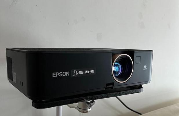如何解决投影仪尺寸不一样的问题（有效应对不同尺寸投影仪的困扰）
