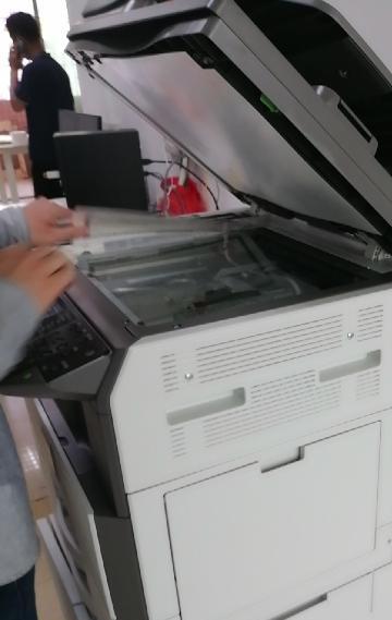 小强遇到复印机故障的解决方法（提供详细步骤和技巧）