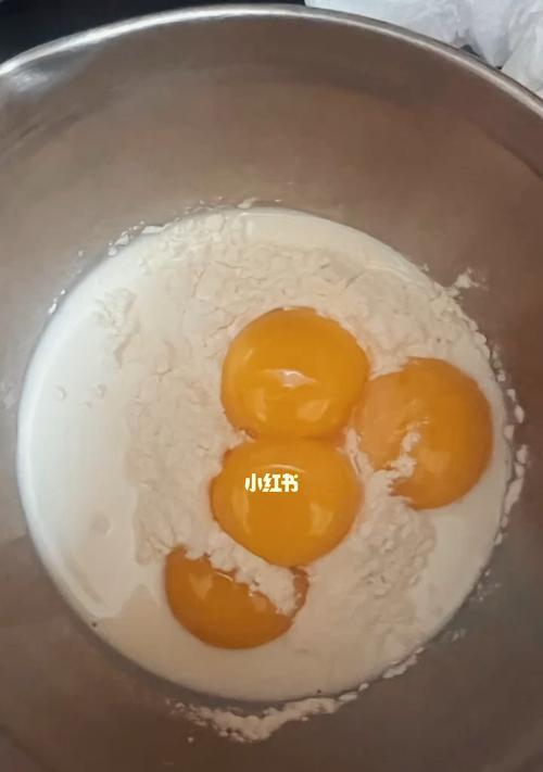电饭煲蛋糕不发的原因（探究电饭煲蛋糕制作中的关键因素）