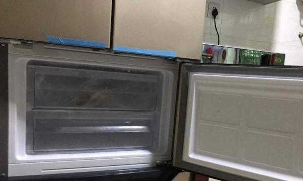冰箱门条清洗技巧大揭秘（让你的冰箱焕然一新）