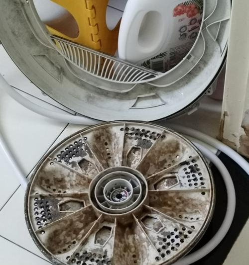 如何拆解洗衣机波轮（一步步教你正确拆卸洗衣机波轮）