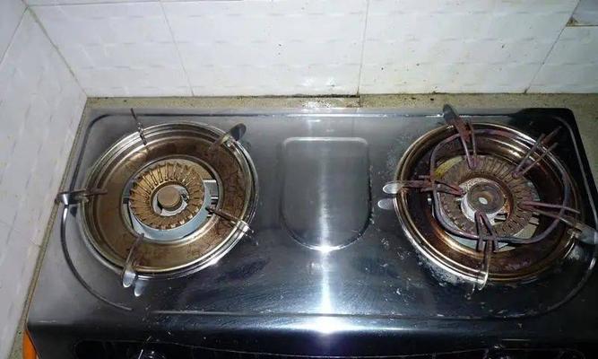 燃气灶灯不亮不能打火的原因及处理方法（为什么燃气灶灯不亮不能打火）