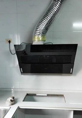 美的小型油烟机清洗方法（轻松搞定厨房清洁）