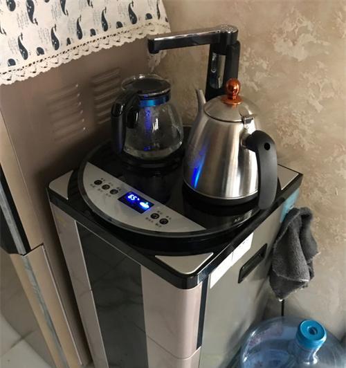 社区饮水机没电怎么办？维修处理步骤是什么？
