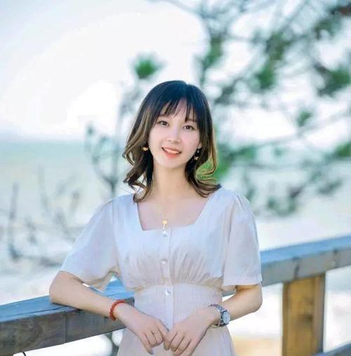 如何调整手机拍照姿势风格？有哪些拍照姿势推荐？