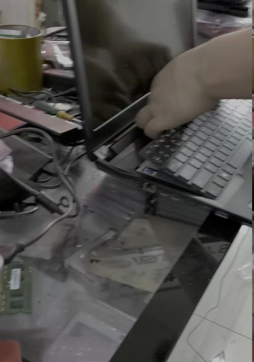 戴尔笔记本i7清灰的步骤是什么？