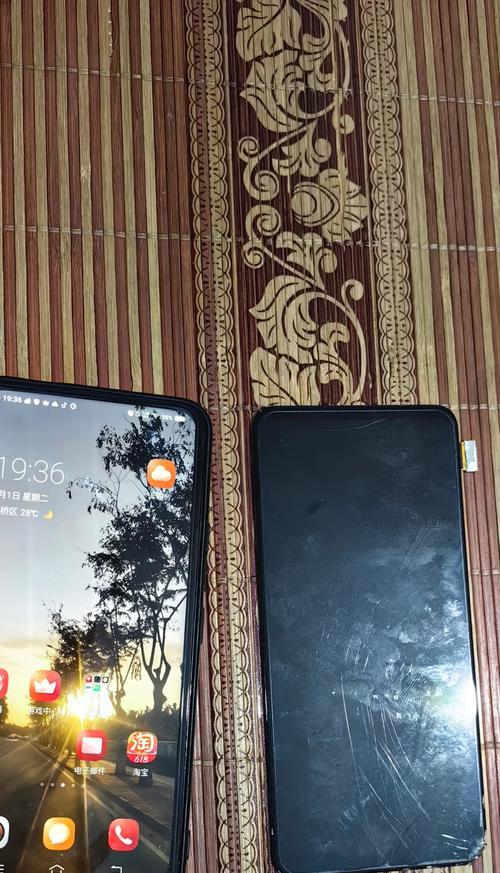 手机拍照时出现碎屏效果怎么修复？