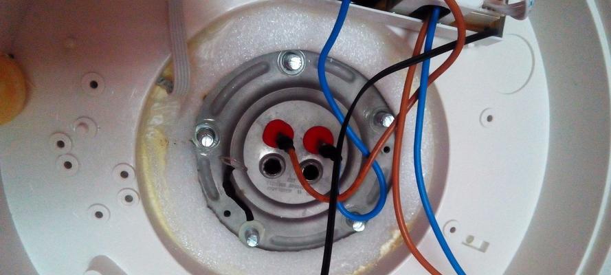 热水器白色管子怎么拆卸？需要关闭电源吗？