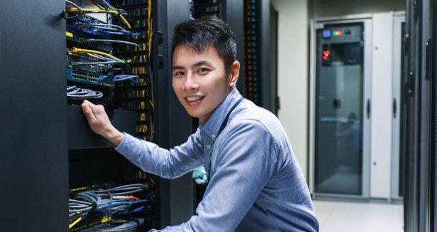 叫醒服务器人员加入的方法是什么？