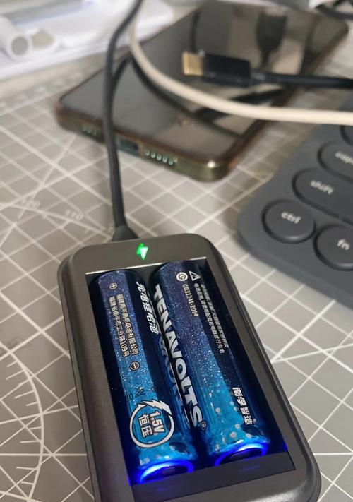 手机电池的电板是什么材质？材质对电池性能的影响如何？